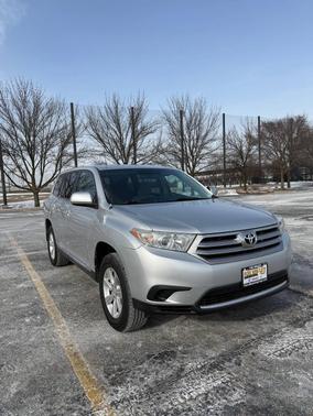 2011 Toyota Highlander SE
