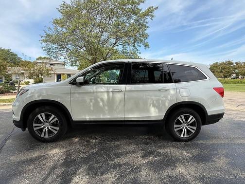 2016 Honda Pilot EX