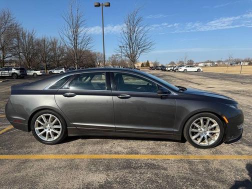 2016 Lincoln MKZ Base