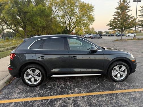 2019 Audi Q5 2.0T Premium Plus