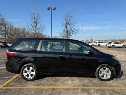2016 Toyota Sienna L