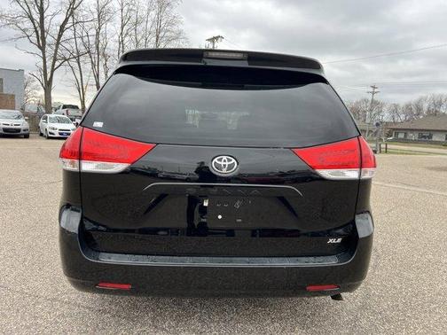 2013 Toyota Sienna XLE