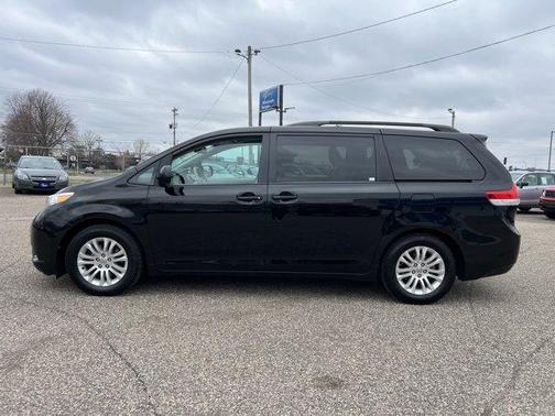 2013 Toyota Sienna XLE