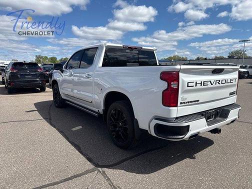 Iridescent Pearl Tricoat 2023 Chevrolet Silverado 1500 High Country