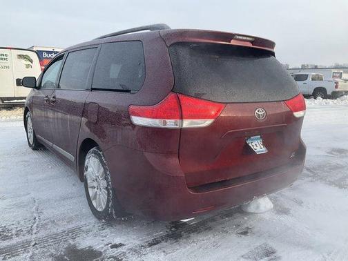 2014 Toyota Sienna LE
