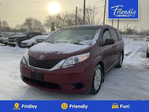 2014 Toyota Sienna LE