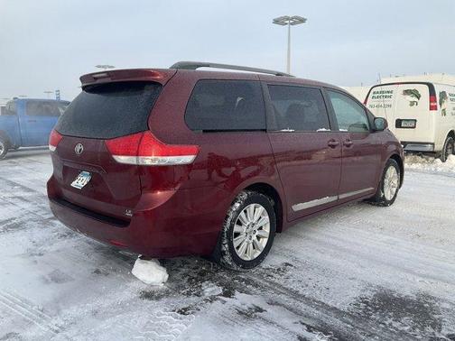 2014 Toyota Sienna LE