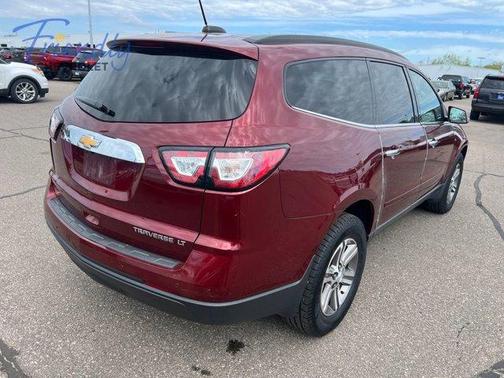 Siren Red Tintcoat 2016 Chevrolet Traverse 2LT
