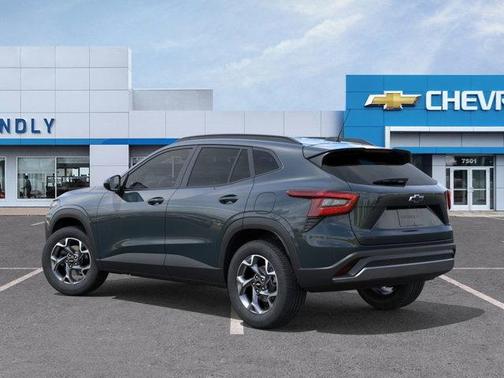 2025 Chevrolet Trax LT