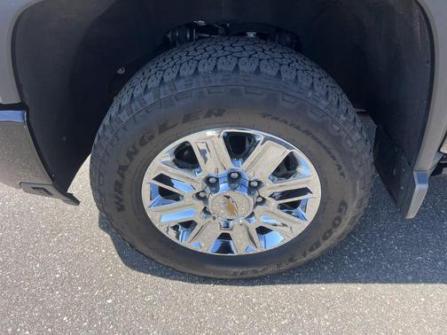 Black 2024 Chevrolet Silverado 3500 High Country