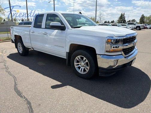 Summit White 2017 Chevrolet Silverado 1500 LT