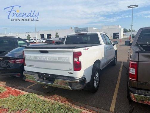 Summit White 2025 Chevrolet Silverado 1500 LT