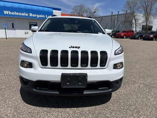 2016 Jeep Cherokee Altitude