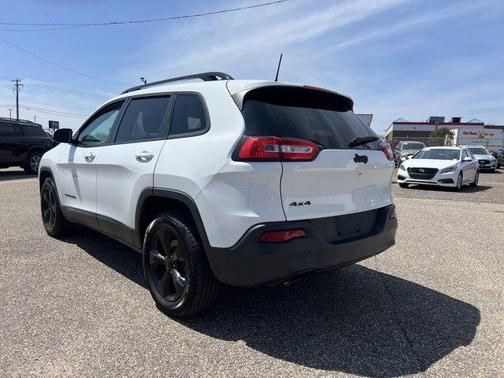 2016 Jeep Cherokee Altitude