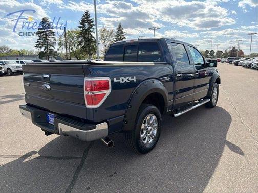 Blue 2014 Ford F-150 XLT