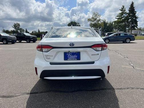 2022 Toyota Corolla Hybrid LE