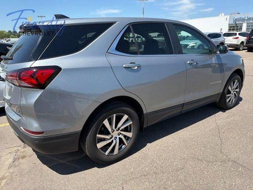 Sterling Gray Metallic 2024 Chevrolet Equinox LT