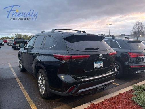 Black 2021 Toyota Highlander Limited