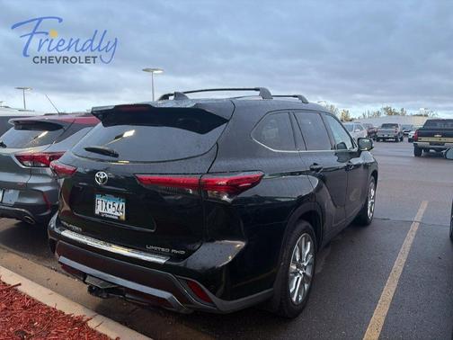 Black 2021 Toyota Highlander Limited