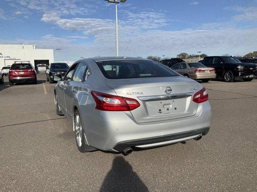 2016 Nissan Altima 3.5 SL