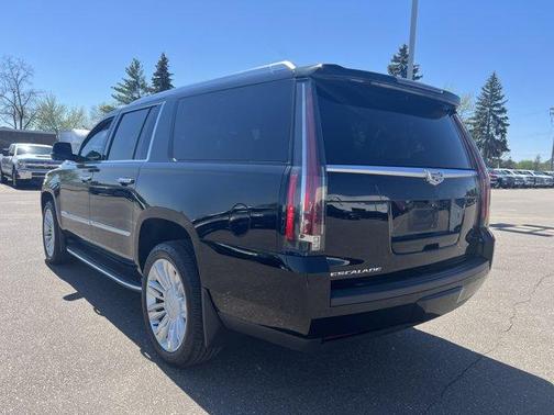 2020 Cadillac Escalade ESV Luxury