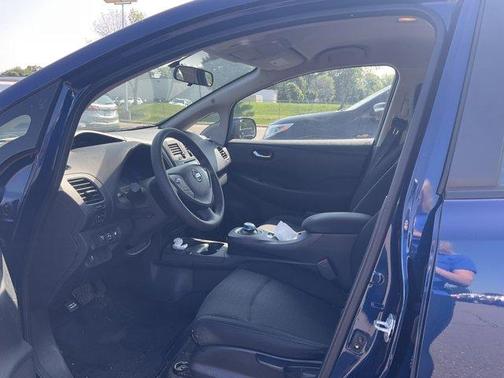2017 Nissan Leaf S