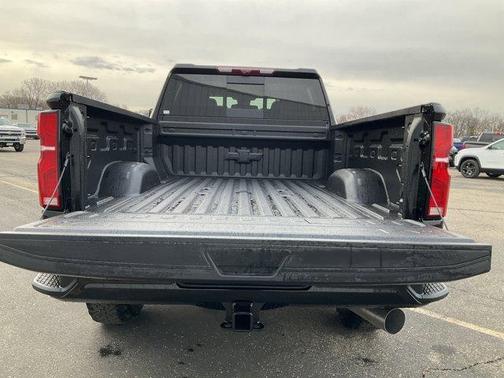 2025 Chevrolet Silverado 3500 High Country
