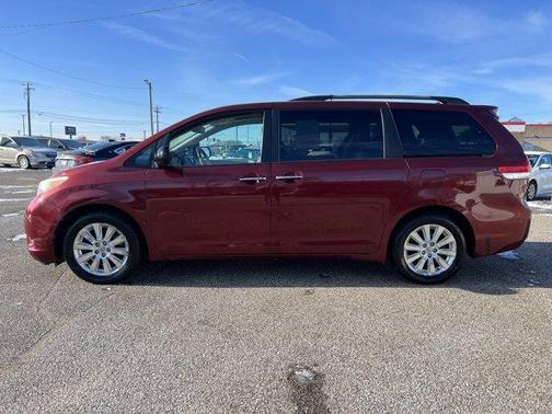 2011 Toyota Sienna XLE