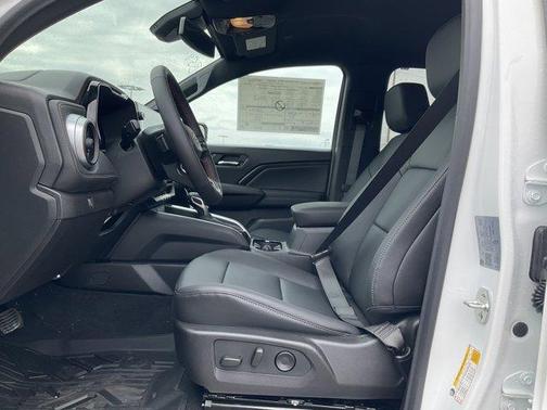 2025 Chevrolet Colorado LT