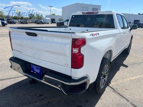 Summit White 2026 Chevrolet Silverado 1500 LT