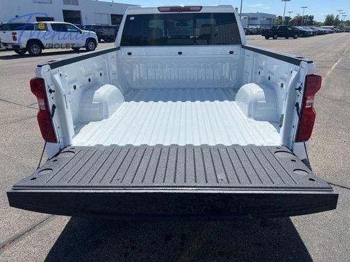 Summit White 2026 Chevrolet Silverado 1500 LT