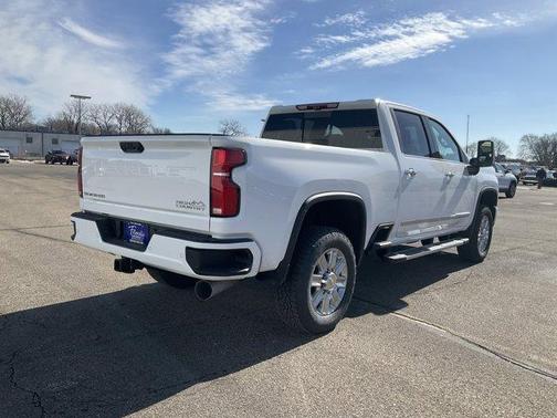 2025 Chevrolet Silverado 3500 High Country