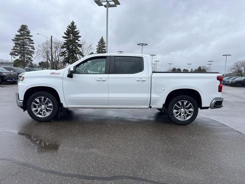 Summit White 2022 Chevrolet Silverado 1500 Limited LT