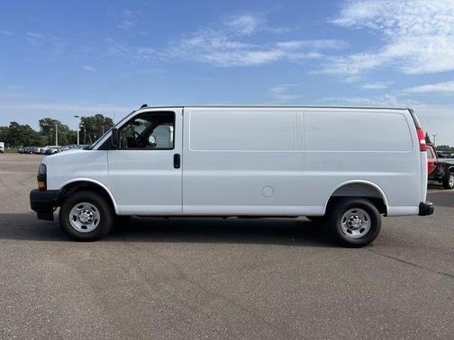 2025 Chevrolet Express 3500 Work Van