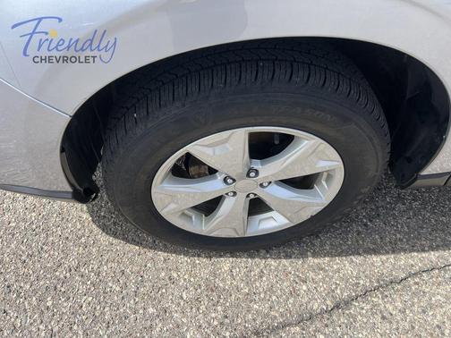 Ice Silver Metallic 2016 Subaru Forester 2.5i Limited