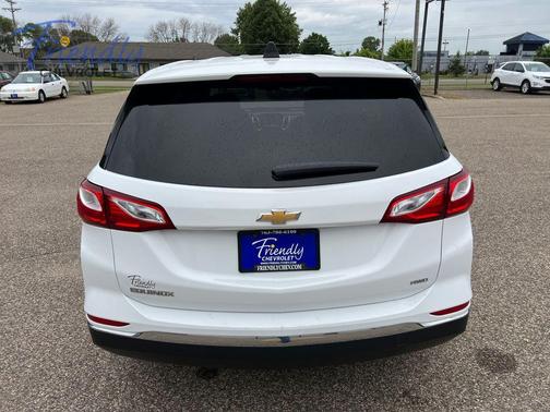 Summit White 2018 Chevrolet Equinox LS