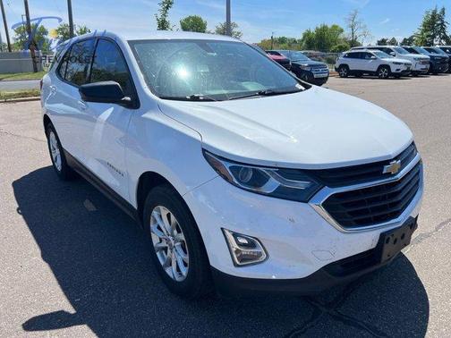 Summit White 2018 Chevrolet Equinox LS