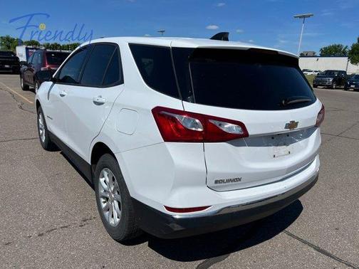 Summit White 2018 Chevrolet Equinox LS