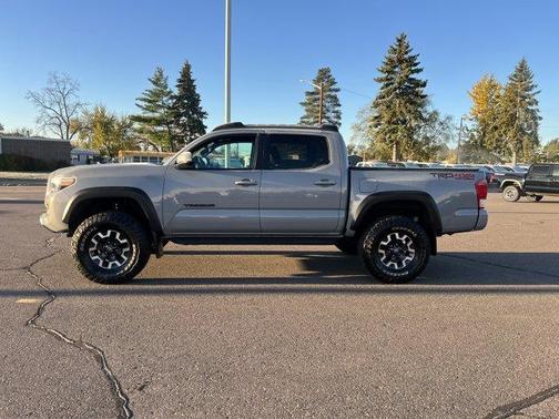 2019 Toyota Tacoma SR