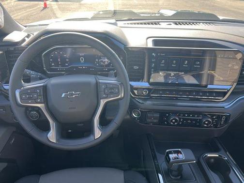 2025 Chevrolet Silverado 1500 ZR2