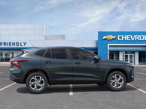 2025 Chevrolet Trax LS