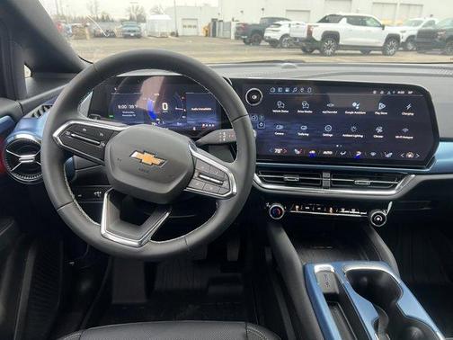 2026 Chevrolet Equinox EV LT 2