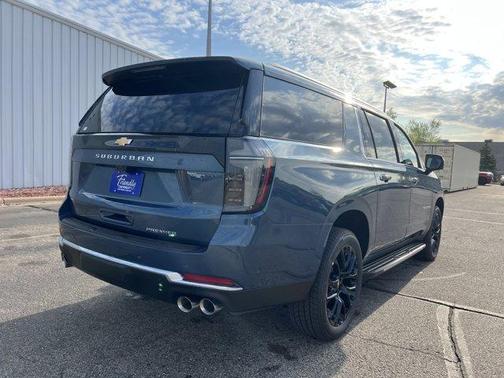 2025 Chevrolet Suburban Premier