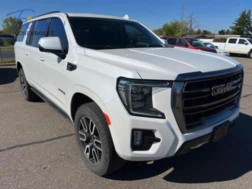 White Frost Tri-Coat 2022 GMC Yukon XL AT4
