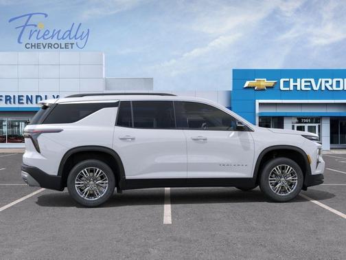 Summit White 2026 Chevrolet Traverse LT