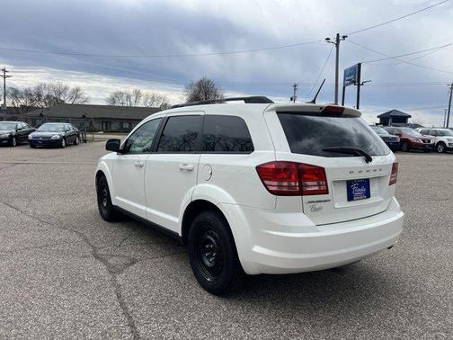 Vice White 2018 Dodge Journey SE