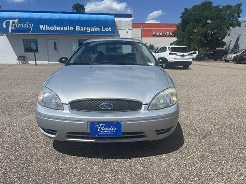 2004 Ford Taurus SES