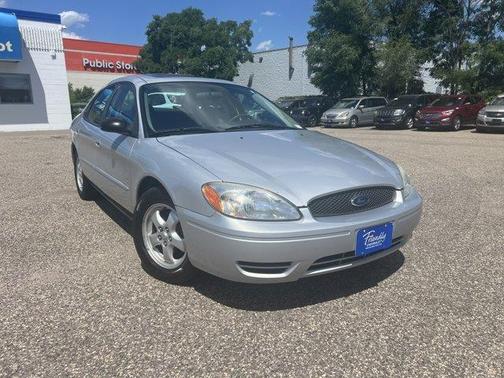 2004 Ford Taurus SES