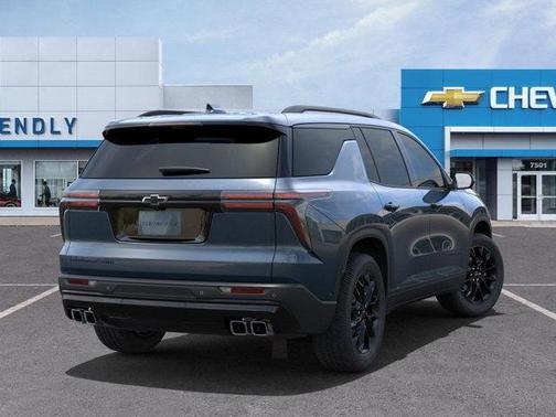 2025 Chevrolet Traverse LT