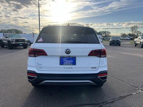2023 Volkswagen Taos 1.5T SE